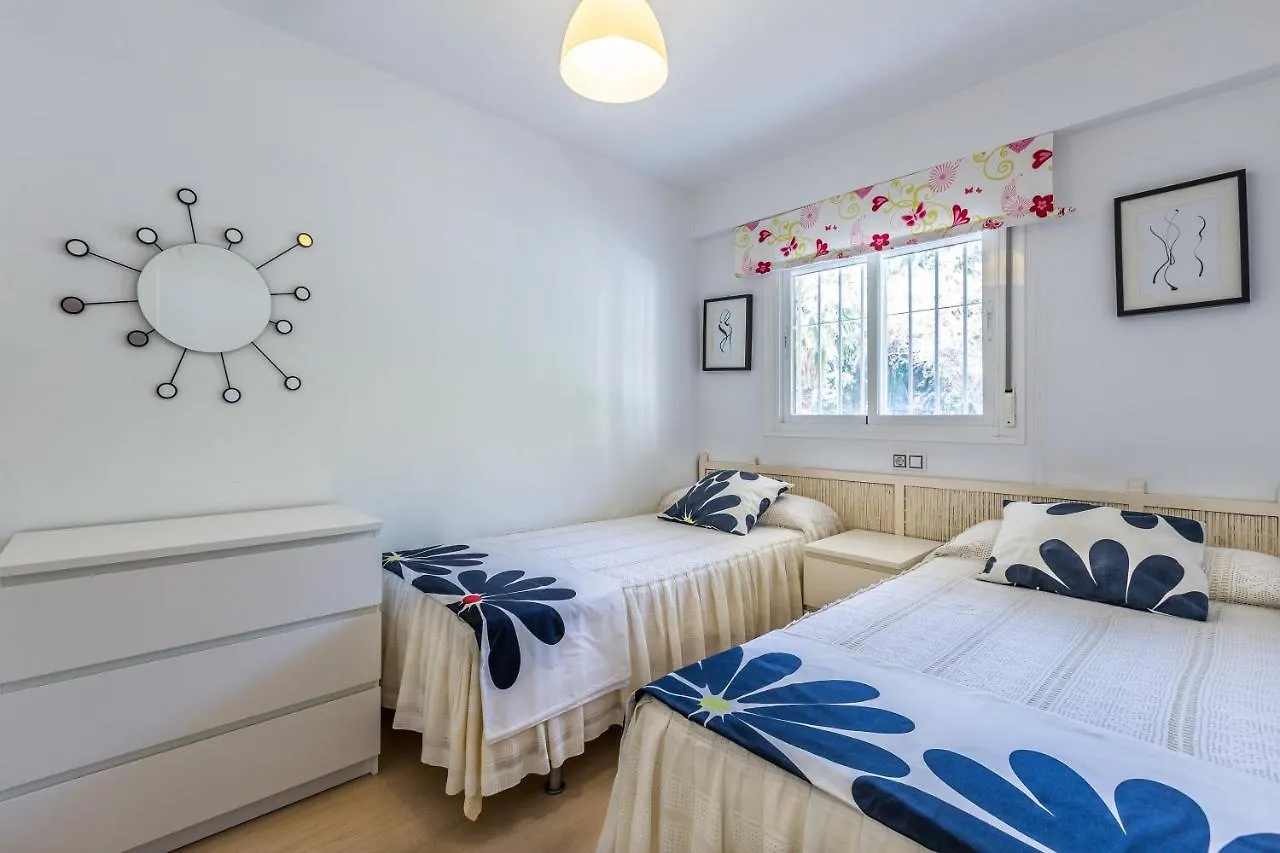 Apartamento En 1ª Linea De Playa Marbella Apartment