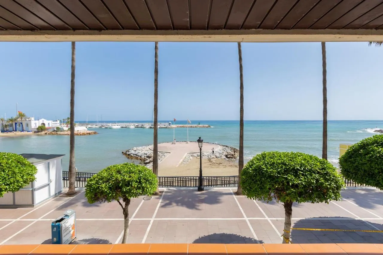 Apartamento En 1ª Linea De Playa Marbella Apartment